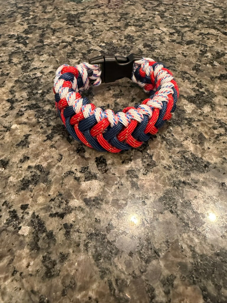 Trail Paws Adventure Band – Freedom Chevron Edition