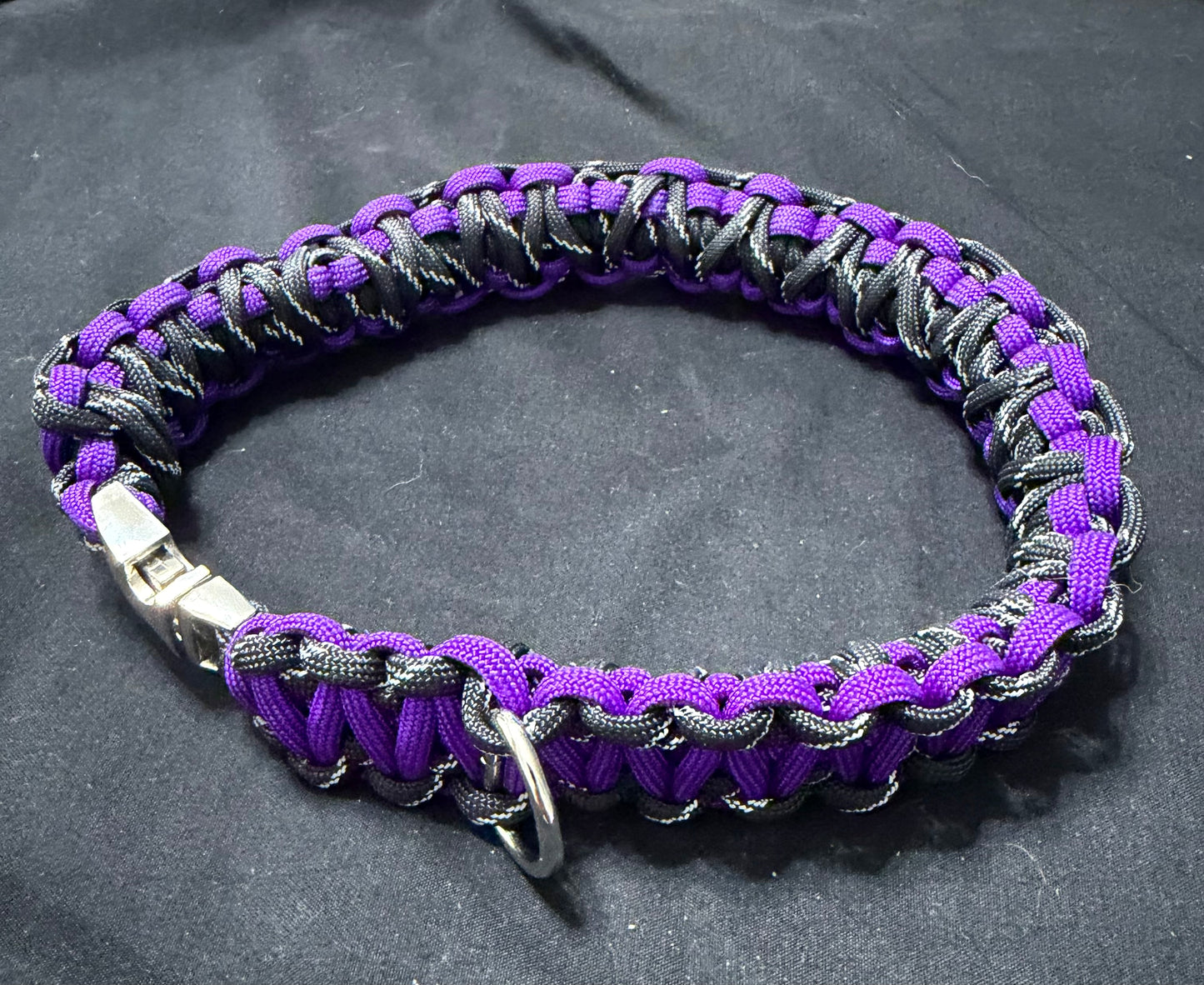 Trail Paws Adventure Paracord Dog Collar – Reflective Purple & Black