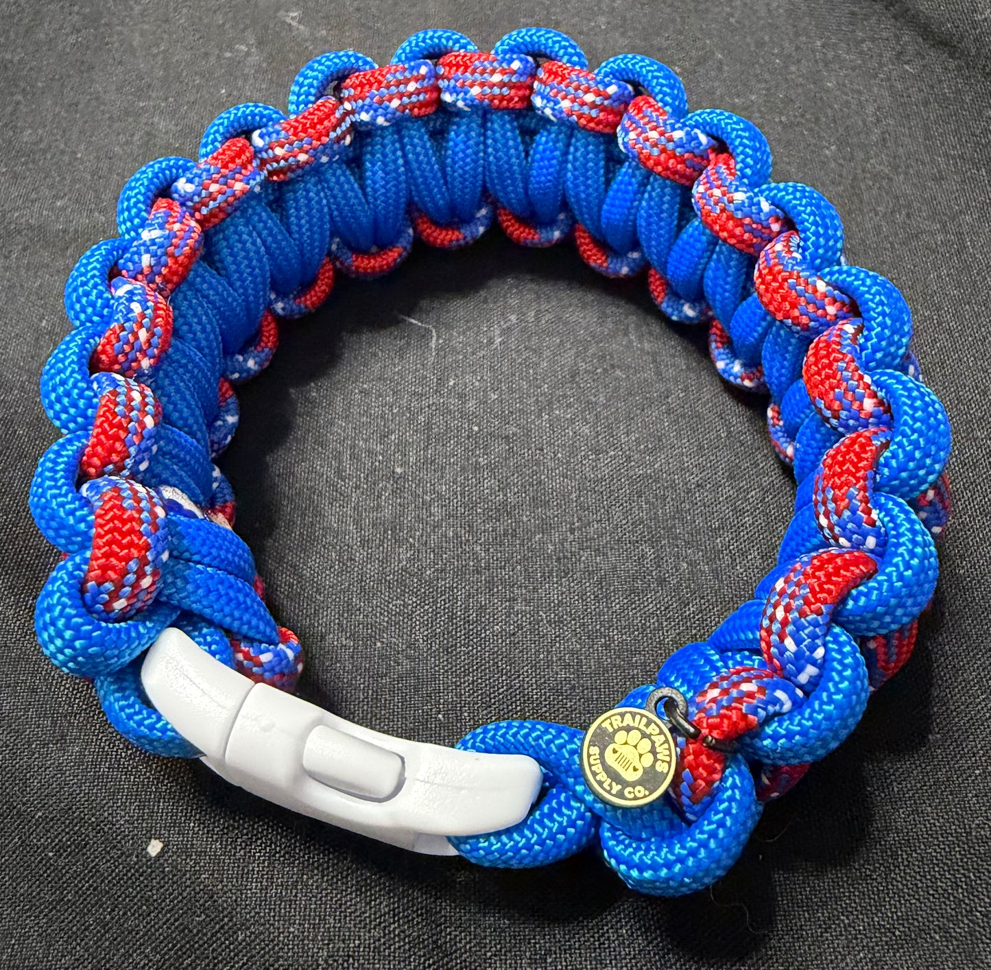 Patriotic Paracord Bracelet | Trail Paws Adventure Band