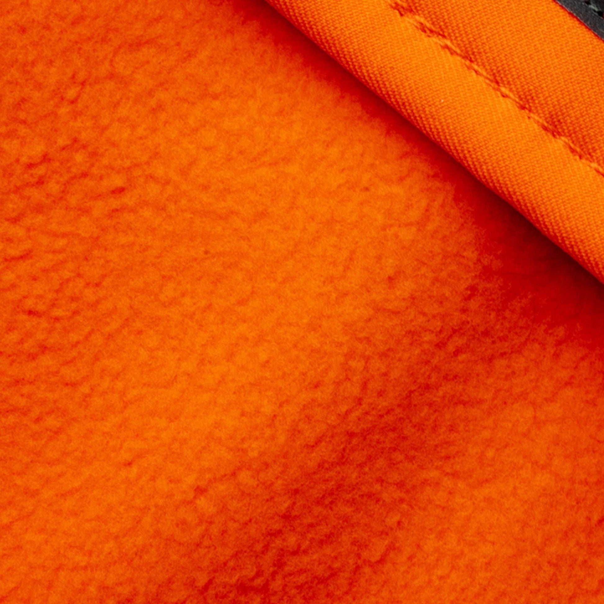 470624201